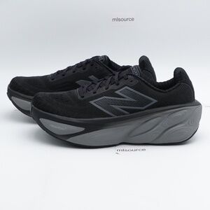 NEW WIDE 2E Men's New Balance Fresh Foam X More v5 Sneakers MMORLK5 Black